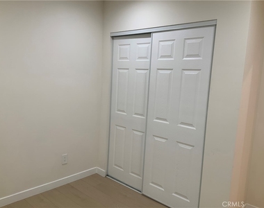 15334 Hart - Photo Thumbnail 13