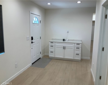 15334 Hart - Photo Thumbnail 5