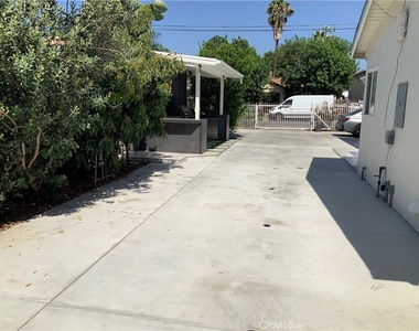 15334 Hart - Photo Thumbnail 4