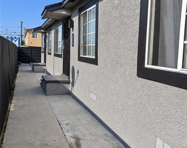 1152 E 77th - Photo Thumbnail 22