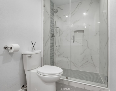 3200 La Rotonda Drive - Photo Thumbnail 37