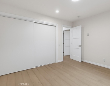 3200 La Rotonda Drive - Photo Thumbnail 40