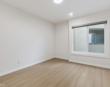 3200 La Rotonda Drive - Photo Thumbnail 43