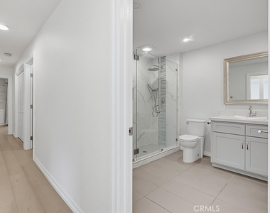 3200 La Rotonda Drive - Photo Thumbnail 28