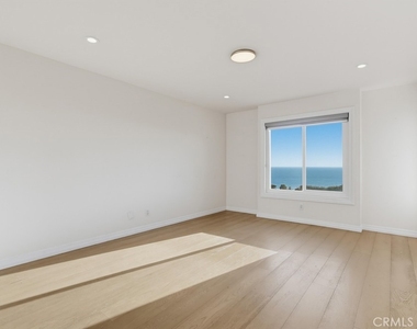 3200 La Rotonda Drive - Photo Thumbnail 23