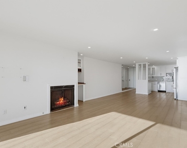3200 La Rotonda Drive - Photo Thumbnail 19