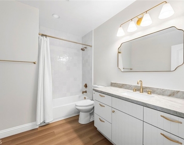 1902 E 2nd - Photo Thumbnail 14