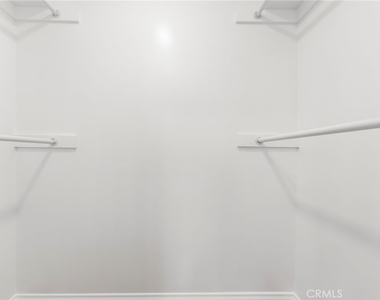 1902 E 2nd - Photo Thumbnail 16