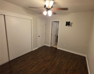 8808 Randolph St - Photo Thumbnail 25