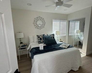 608 S Acacia - Photo Thumbnail 14