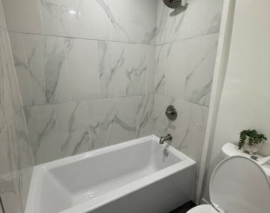 608 S Acacia - Photo Thumbnail 9