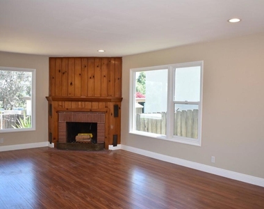 203 Bayview - Photo Thumbnail 3