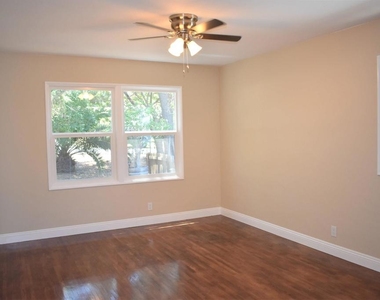 203 Bayview - Photo Thumbnail 6