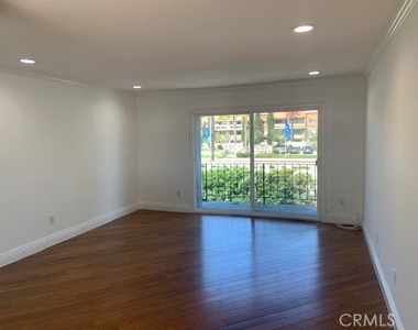 21662 Brookhurst - Photo Thumbnail 7