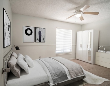 1201 Lyndhurst - Photo Thumbnail 3