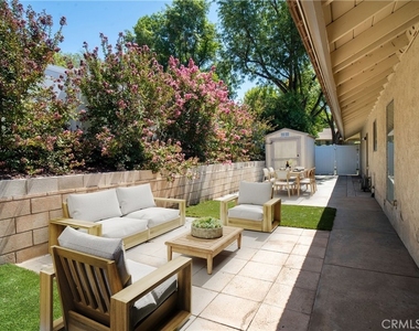 1201 Lyndhurst - Photo Thumbnail 9