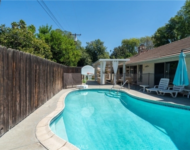 1201 Lyndhurst - Photo Thumbnail 22