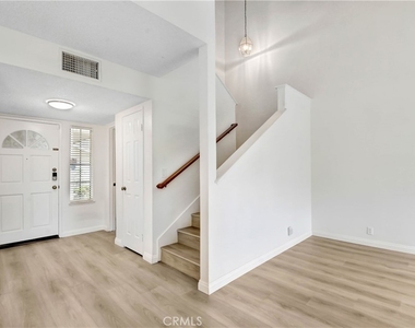 730 Lander Circle - Photo Thumbnail 8