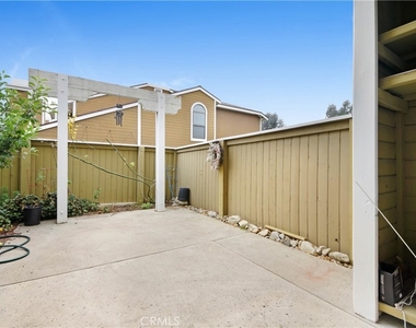 730 Lander Circle - Photo Thumbnail 18