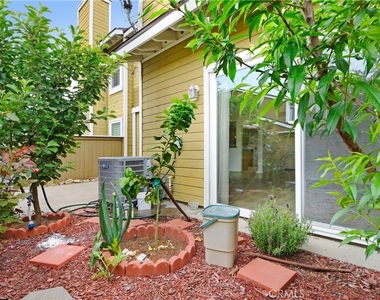 730 Lander Circle - Photo Thumbnail 19