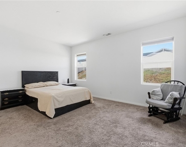 27786 Bay Avenue - Photo Thumbnail 9