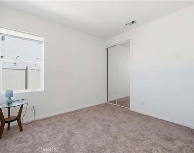 27786 Bay Avenue - Photo Thumbnail 17