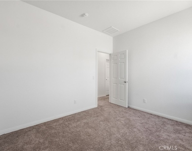 27786 Bay Avenue - Photo Thumbnail 18