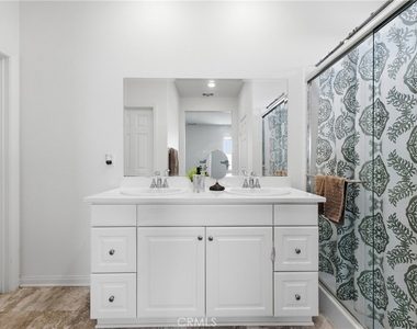 27786 Bay Avenue - Photo Thumbnail 13