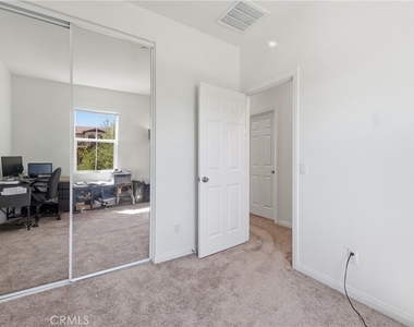 27786 Bay Avenue - Photo Thumbnail 23