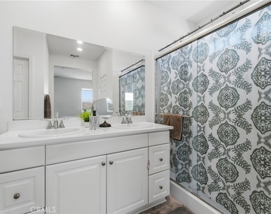 27786 Bay Avenue - Photo Thumbnail 14