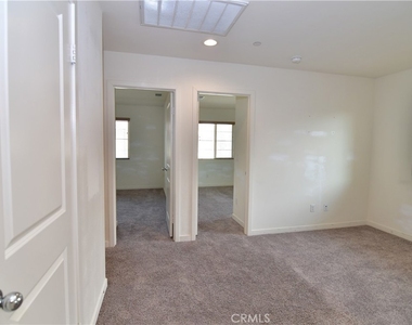 27371 Red Rock Rd - Photo Thumbnail 7