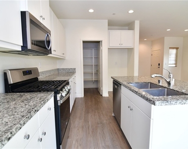 27371 Red Rock Rd - Photo Thumbnail 3