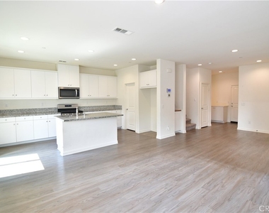 27371 Red Rock Rd - Photo Thumbnail 2
