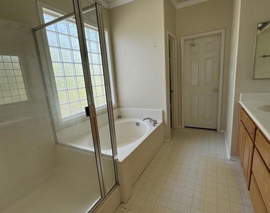 7357 Portage Way - Photo Thumbnail 8