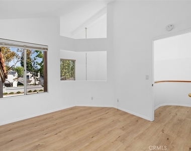 19 Stream Street - Photo Thumbnail 19