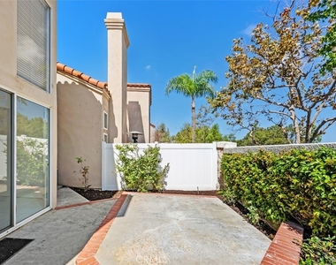 19 Stream Street - Photo Thumbnail 24