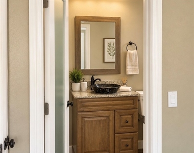 3061 Bradley - Photo Thumbnail 8