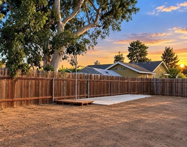 3061 Bradley - Photo Thumbnail 18