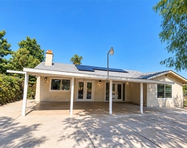 3061 Bradley - Photo Thumbnail 17
