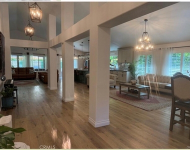 328 Selkirk - Photo Thumbnail 6