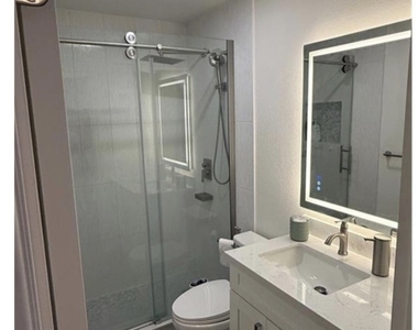 328 Selkirk - Photo Thumbnail 17