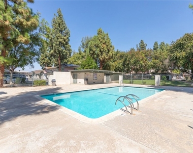 4801 Jackson - Photo Thumbnail 39