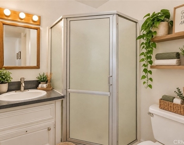 4801 Jackson - Photo Thumbnail 20