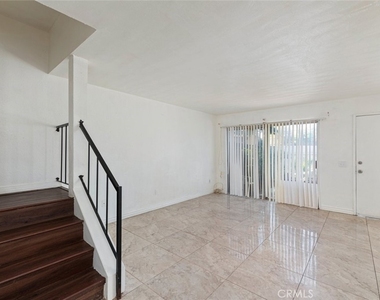 4801 Jackson - Photo Thumbnail 13