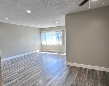 13520 Rye Street - Photo Thumbnail 1