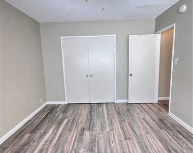 13520 Rye Street - Photo Thumbnail 7