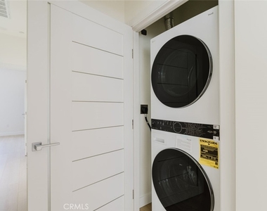 1507 N Niagara Street - Photo Thumbnail 21