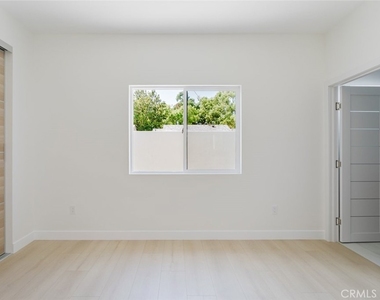 1507 N Niagara Street - Photo Thumbnail 11