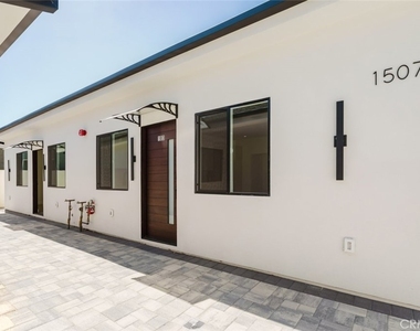 1507 N Niagara Street - Photo Thumbnail 33