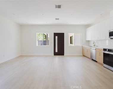 1507 N Niagara Street - Photo Thumbnail 27